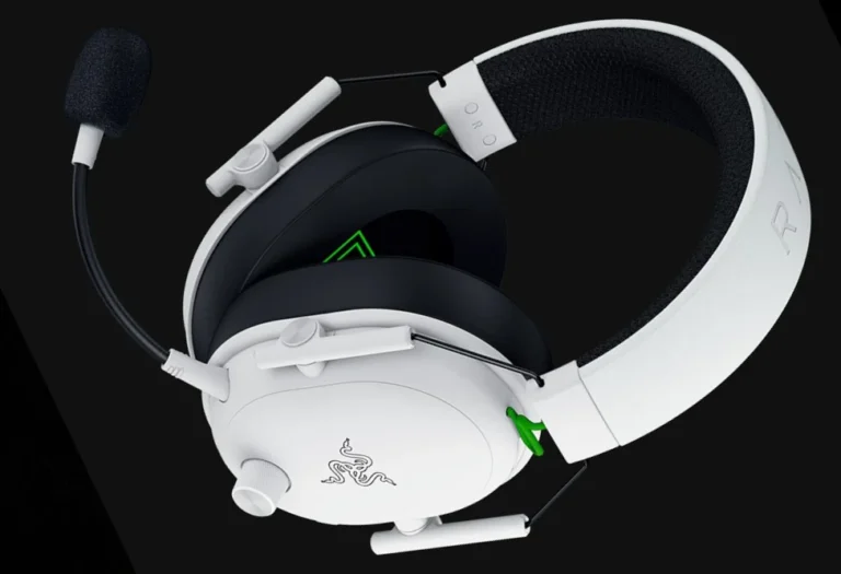 Auriculares Razer BlackShark V3 White Edition Xbox