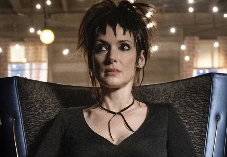 Rumbo a Europa. Analizamos las claves narrativas y los fichajes estelares de la tercera temporada de Miércoles para Netflix.