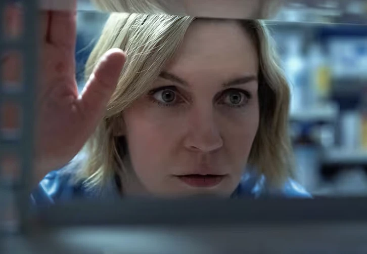 Todos los detalles del arranque de producción de la segunda temporada de Pluribus: las declaraciones de Rhea Seehorn, el punto de partida tras la primera entrega y su calendario de estreno.
